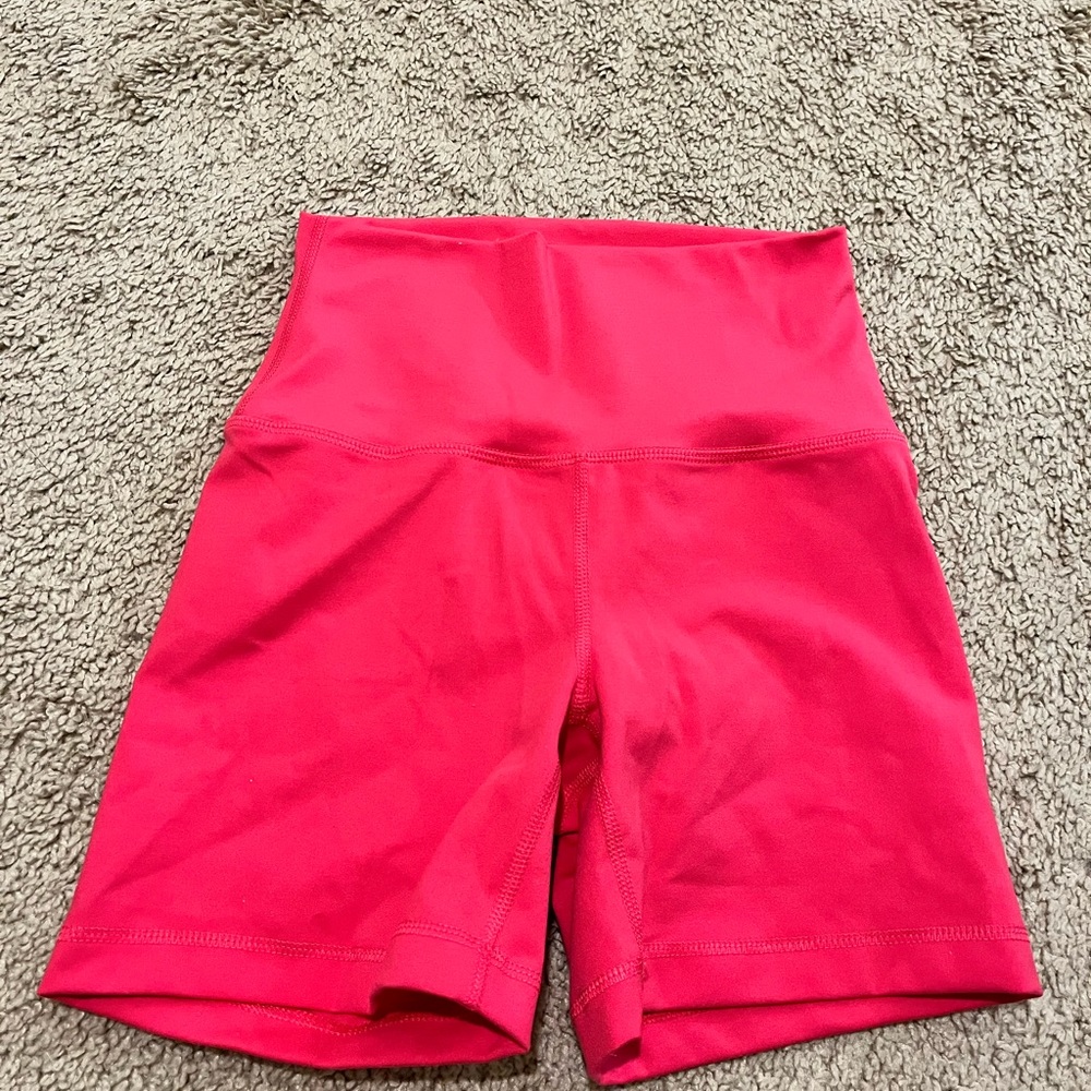 90 degree hot pink bike short. Size small. Never worn.